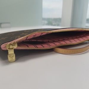 Louis Vuitton Wristlet
